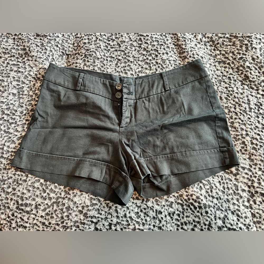 ING Black Shorts